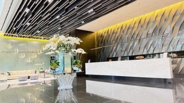 851 NE 1ST AVE #3700, MIAMI, FL 33132