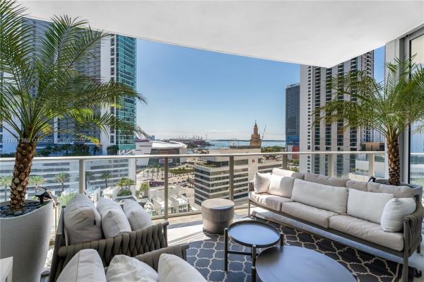 851 NE 1ST AVE #1409, MIAMI, FL 33132