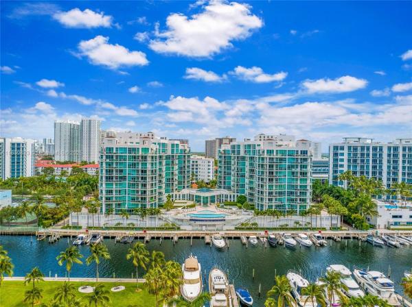 THE ATRIUM AT AVENTURA