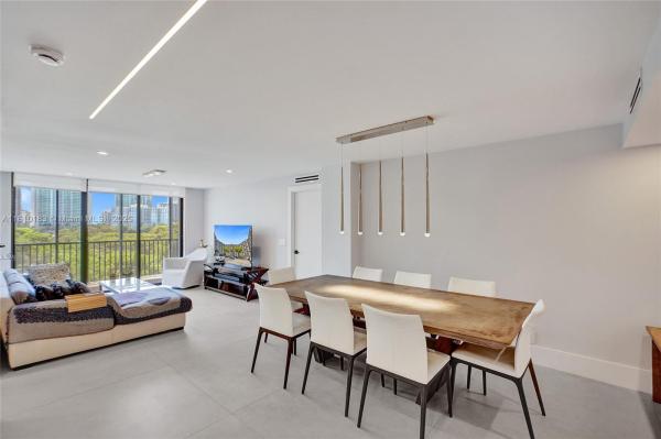 ENSENADA CONDO BLDG E-11