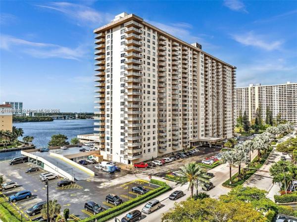 250 174TH ST #502, SUNNY ISLES BEACH, FL 33160