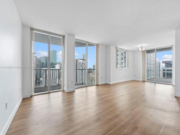 253 NE 2ND ST #3108, MIAMI, FL 33132