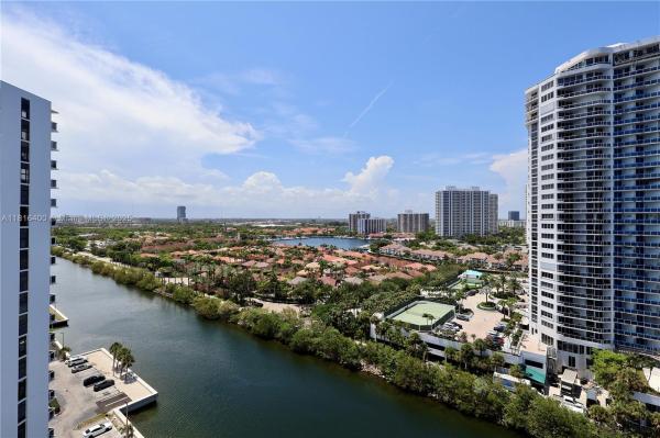 WATERVIEW CONDO