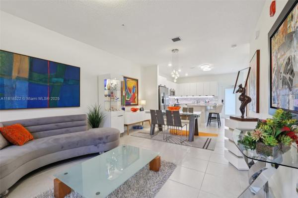 URBANA AT THE RESIDENCES