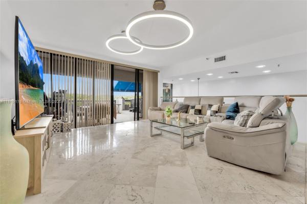 POINCIANA IS YT & RCQ CLU