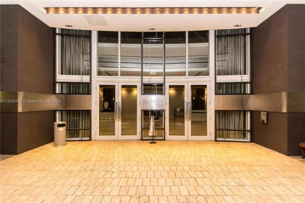 Infinity At Brickell Cond