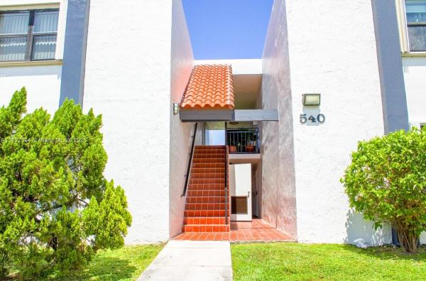 WEST LAKE VILLAGE II COND