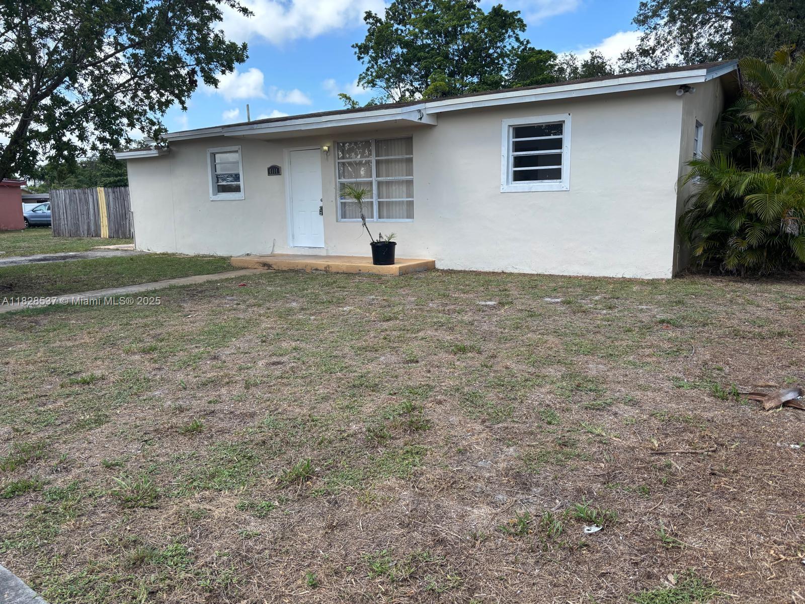 LAKE FOREST SEC 4 - фото