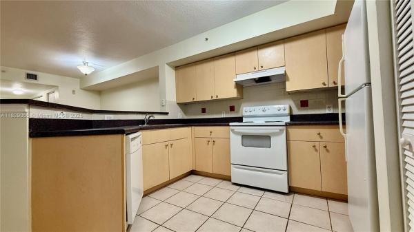 EMERALD ISLE AT LAGUNA LA