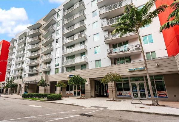 MIDTOWN DORAL CONDO 4