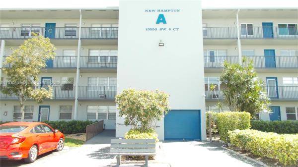 NEW HAMPTON AT C V 1