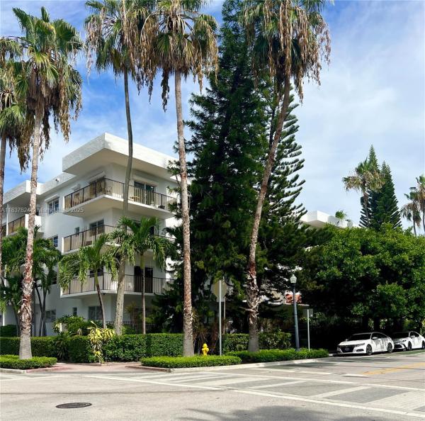 BELVEDERE GARDENS CONDO