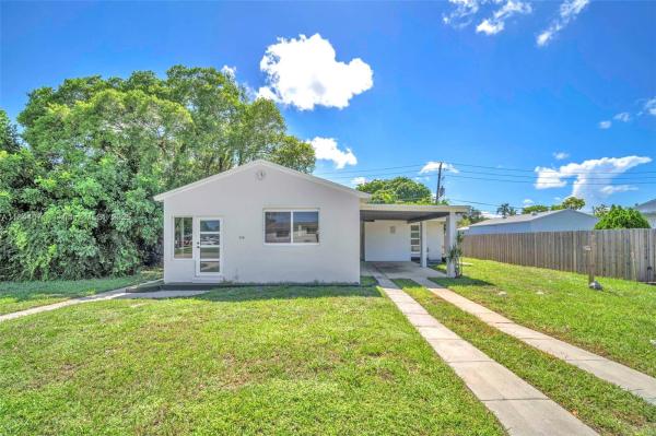 HOLLYWOOD BEACH GARDENS