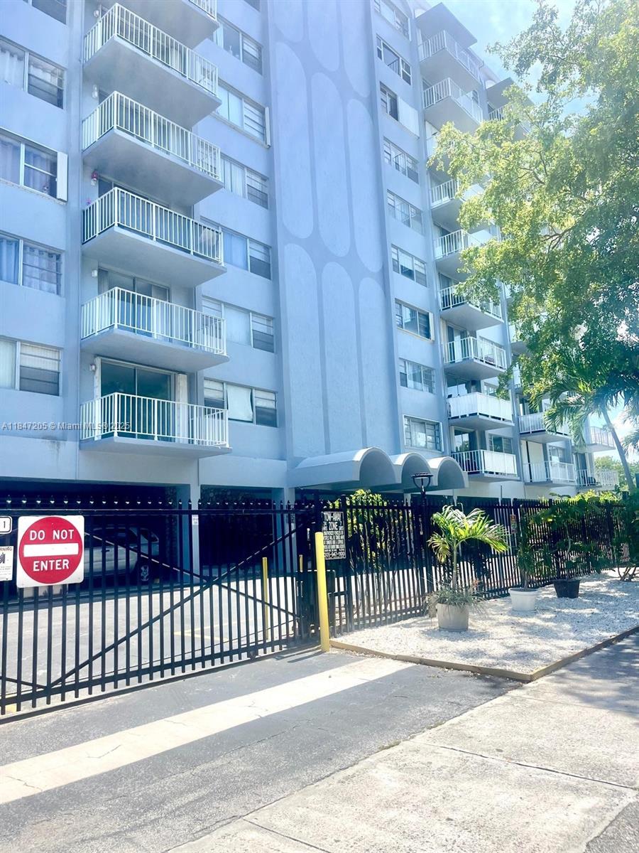 THREE HORIZONS NORTH COND - фото