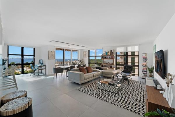 TOWERS OF KEY BISCAYNE