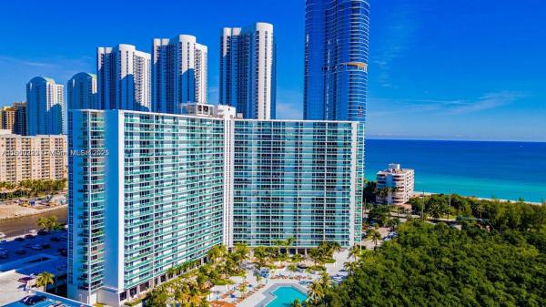 100 BAYVIEW DR #224, SUNNY ISLES BEACH, FL 33160