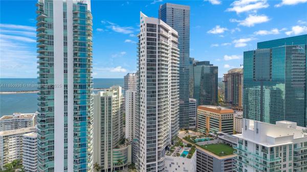 Brickell House Condo
