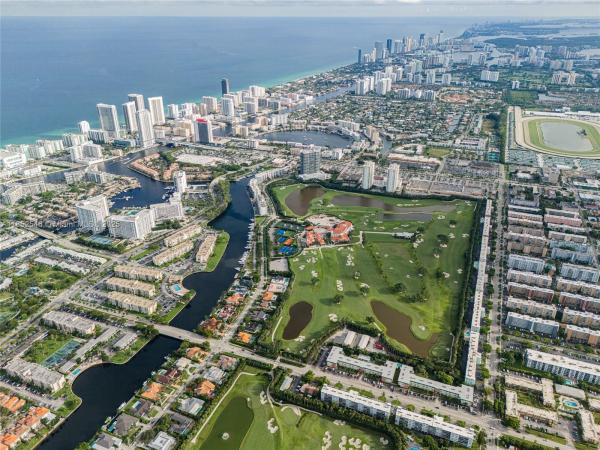 1745 E HALLANDALE BEACH BLVD #1804W, HALLANDALE BEACH, FL 33009