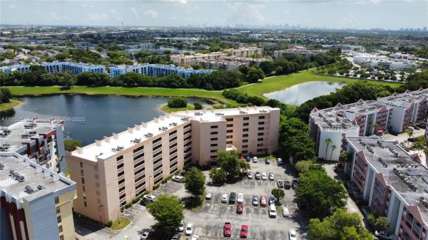 The Golfview Club #4