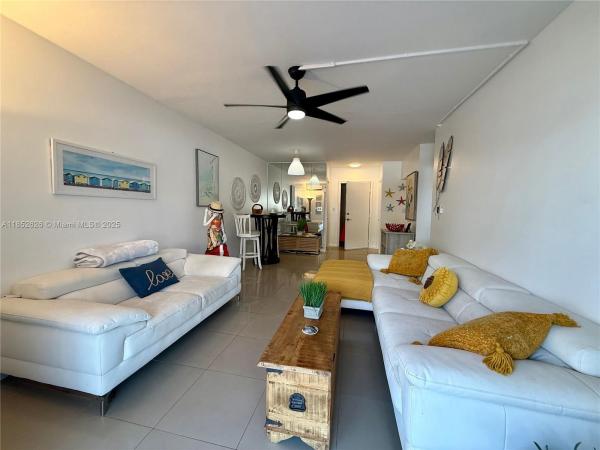 LEISURE BEACH CONDO