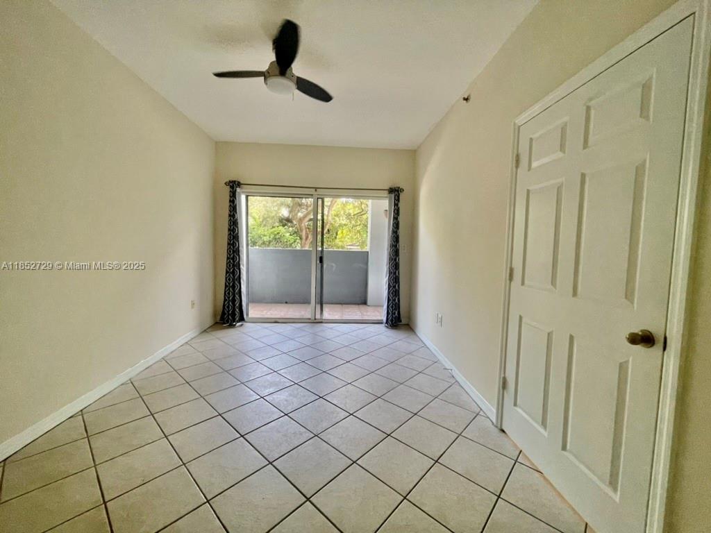 BIRD GROVE CONDO - фото