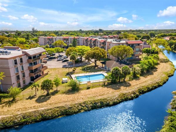 MILLER GARDENS CONDO