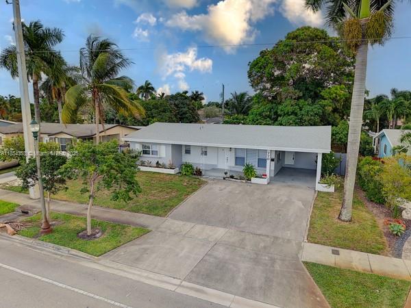 LLOYD ESTATES ADD CORR PL