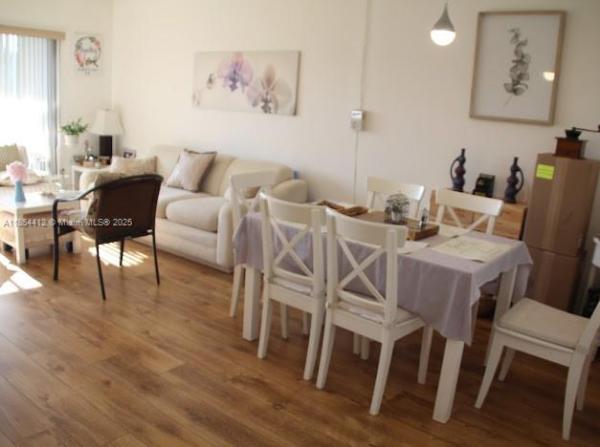 SUNRISE LAKES CONDOMINIUM