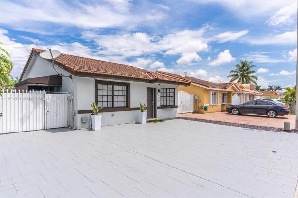 MARIA LUISA ESTATES SEC 2