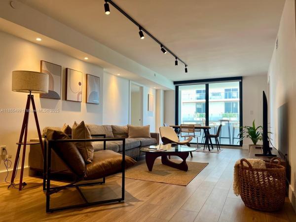 INDIAN CREEK CL MARINA CO