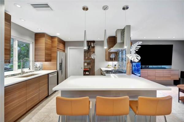 PALM BEACH GARDENS ESTATE