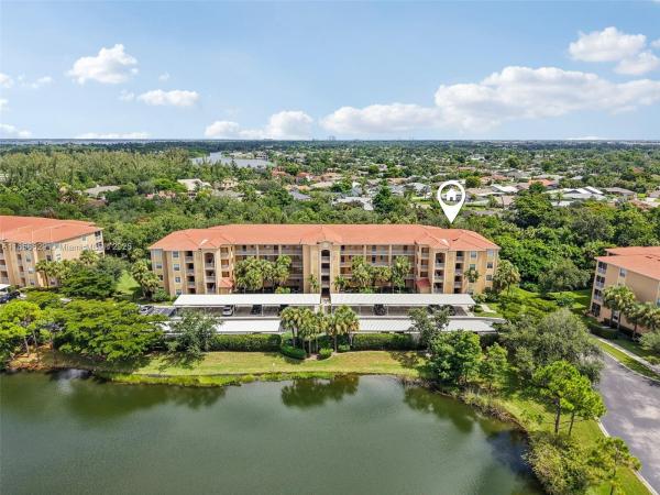 TERRACES AT RIVERWALK
