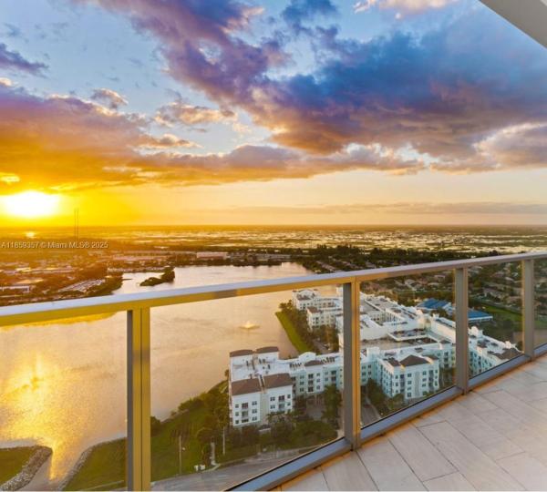 2000 METROPICA WAY #902, SUNRISE, FL 33323