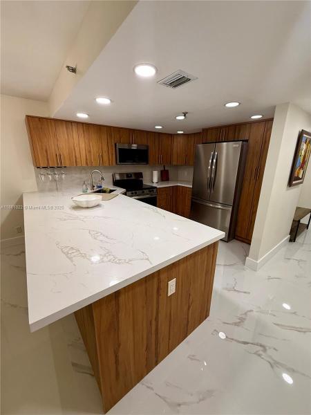 OCEANFRONT PLAZA CONDO