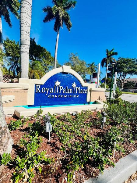 ROYAL PALM PLACE