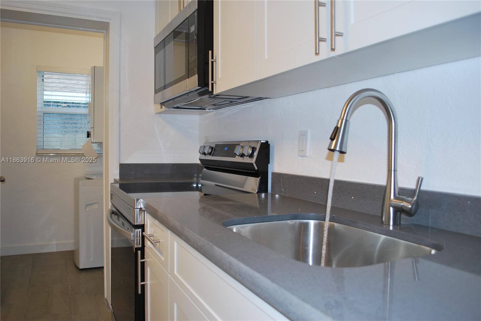 FELLER ESTATES - фото