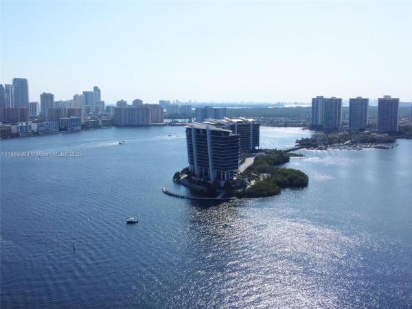 Mystic Pointe