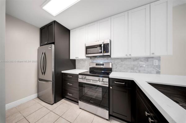 THE COURTS AT KENDALL