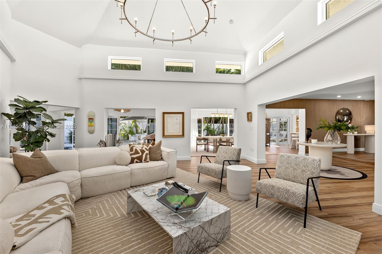 TROPICAL ISLE HOMES SUB - фото