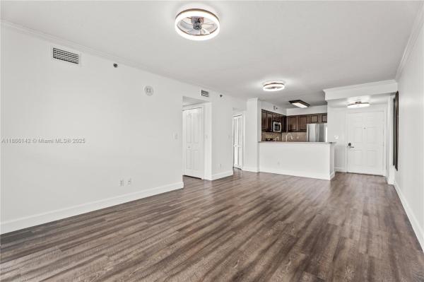 DA VINCI ON DOUGLAS CONDO