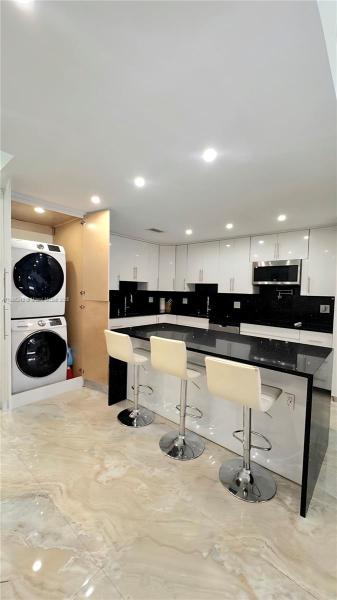 VILLAS AT CARRIAGE HILLS