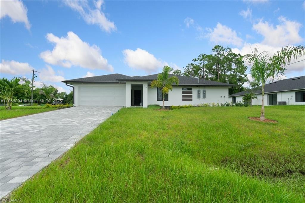 LEHIGH ACRES - фото