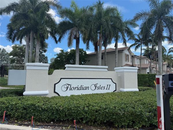 FLORIDIAN ISLES SOUTH