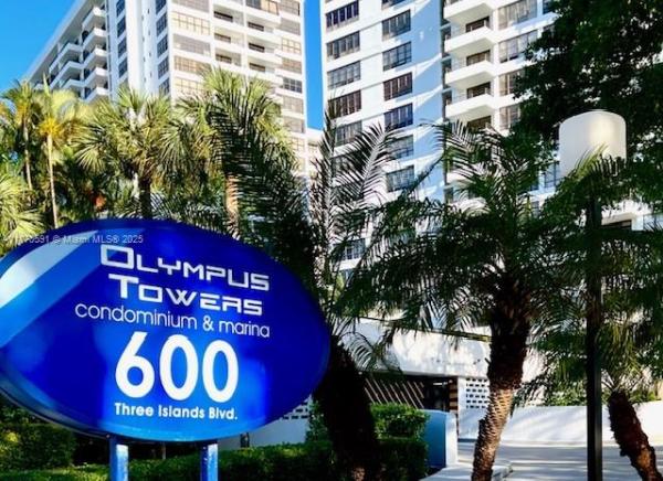 600 THREE ISLANDS BLVD #1707, HALLANDALE BEACH, FL 33009