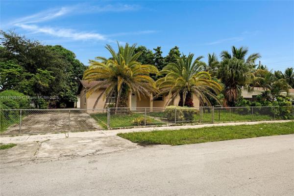 CAROL CITY GDNS 1ST ADDN