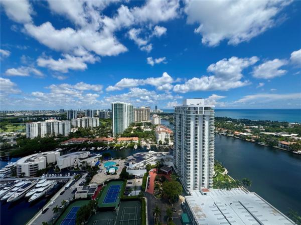 TURNBERRY ISLE SOUTH COND