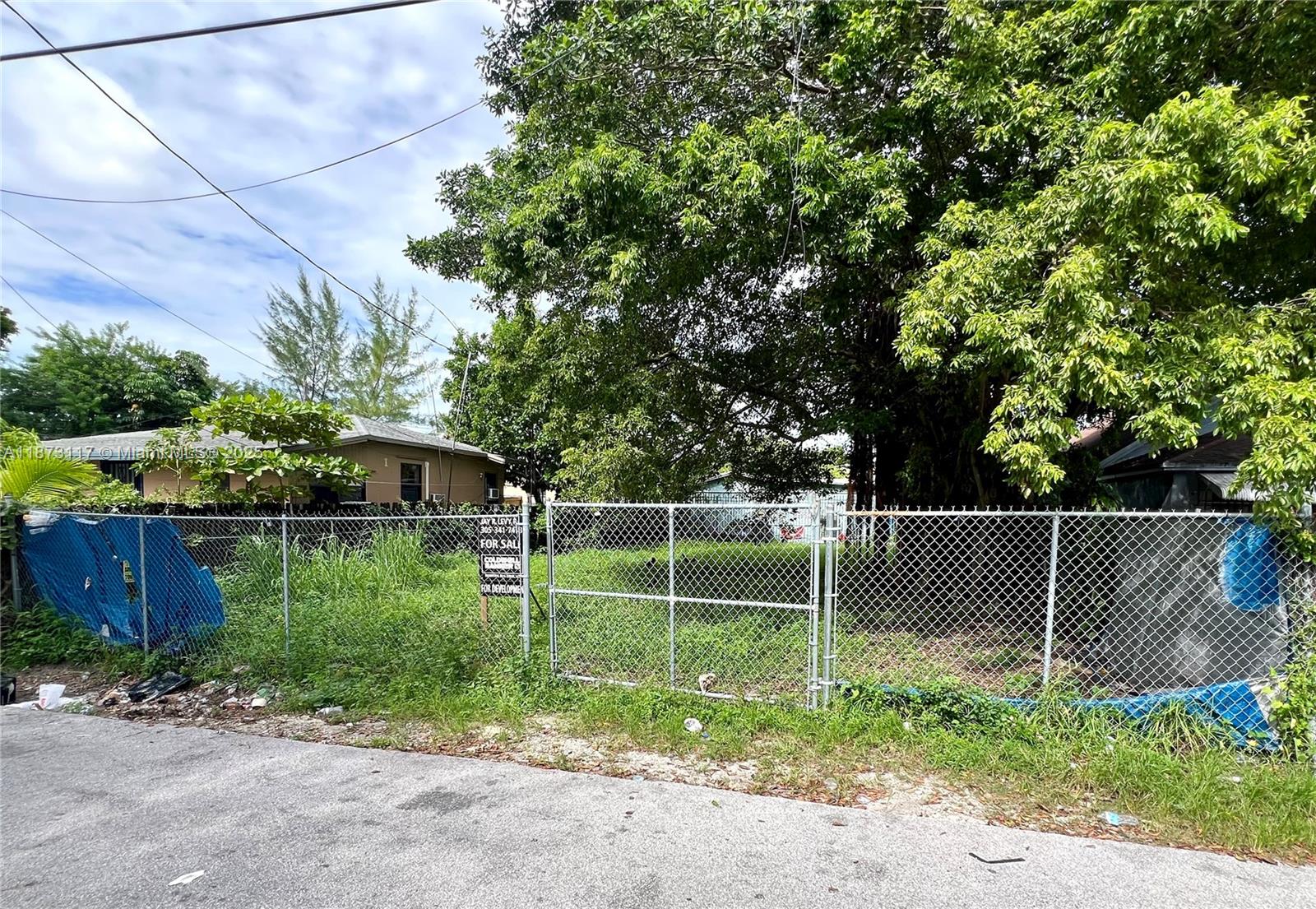 LITTLE RIVER GARDENS - фото