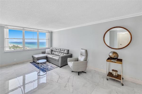 QUADOMAIN TOWER I AND IV