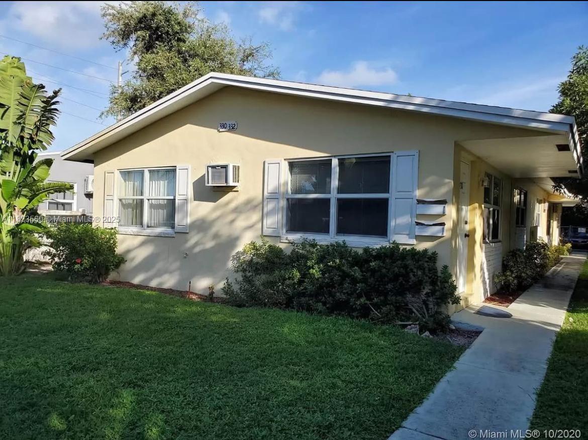 NORTH HOLLYWOOD - фото