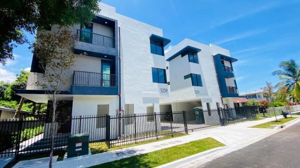 LAWRENCE ESTATES LAND COS